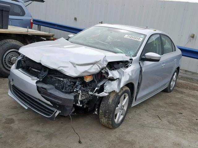 3VWLL7AJ1EM420050 - 2014 VOLKSWAGEN JETTA TDI SILVER photo 2