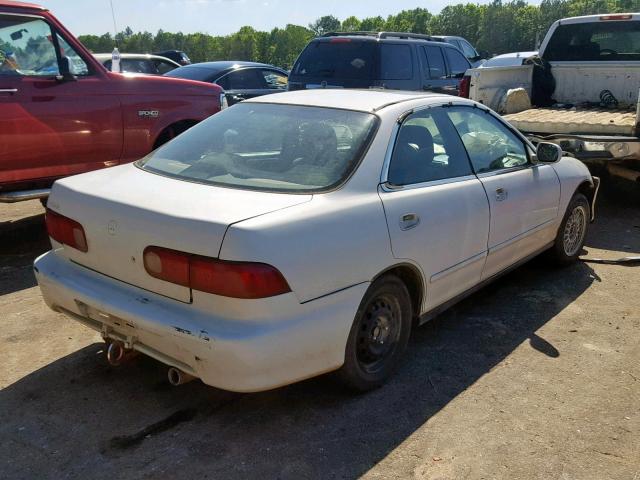 JH4DB765XWS003586 - 1998 ACURA INTEGRA LS WHITE photo 4