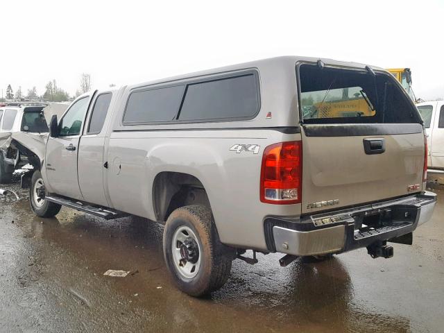 1GTHK79659E142163 - 2009 GMC SIERRA K35 SILVER photo 3