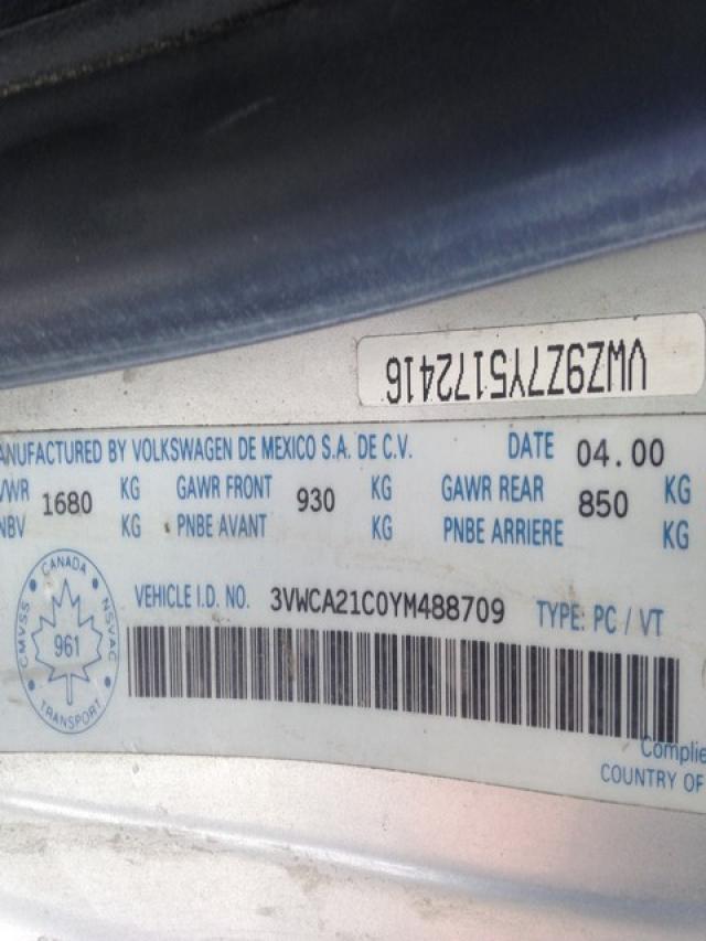 3VWCA21C0YM488709 - 2000 VOLKSWAGEN NEW BEETLE ვერცხლისფერი ფოტო 9