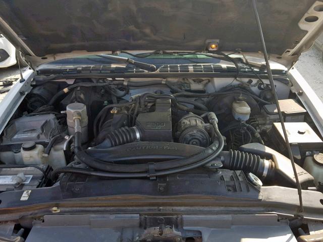 1GTCS1445WK501280 - 1998 GMC SONOMA WHITE photo 7