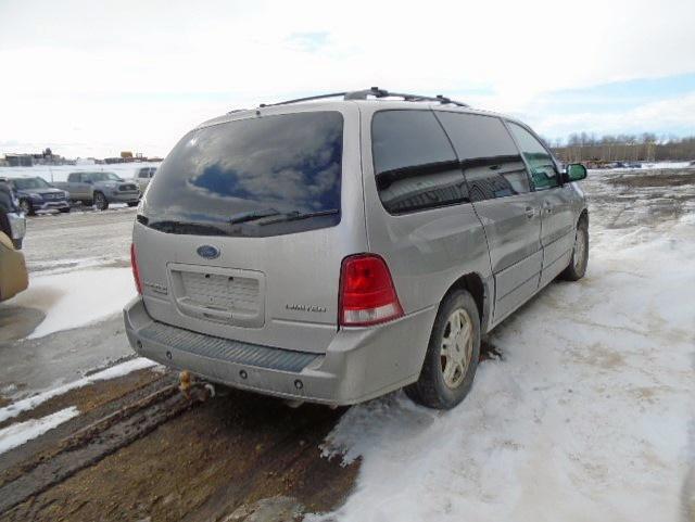 2FMDA58275BA55726 - 2005 FORD FREESTAR LIMITED  photo 4