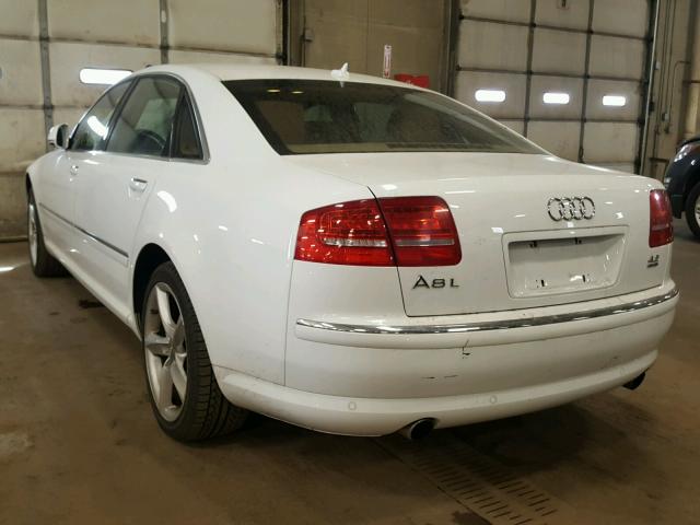 WAURVAFA2AN007533 - 2010 AUDI A8 QUATTRO WHITE photo 3