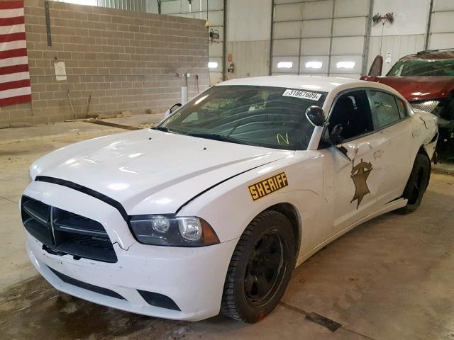 2C3CDXAT1DH720836 - 2013 DODGE CHARGER PO WHITE photo 2