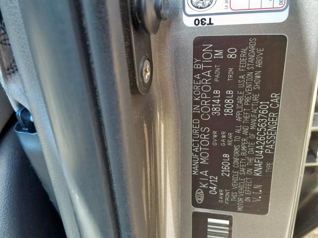 KNAFU4A26C5637601 - 2012 KIA FORTE EX GRAY photo 10