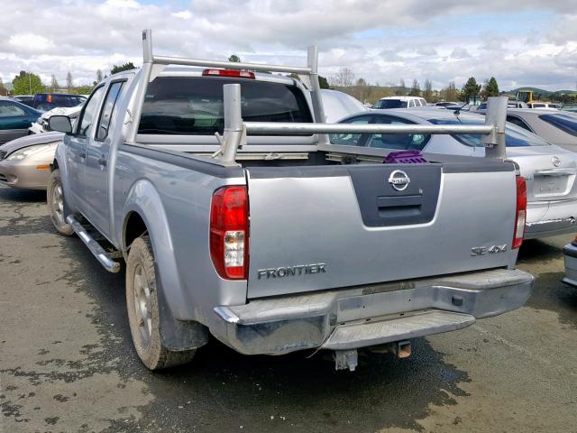 1N6AD09W48C442139 - 2008 NISSAN FRONTIER C SILVER photo 3