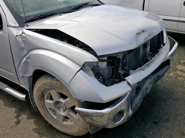 1N6AD09W48C442139 - 2008 NISSAN FRONTIER C SILVER photo 9