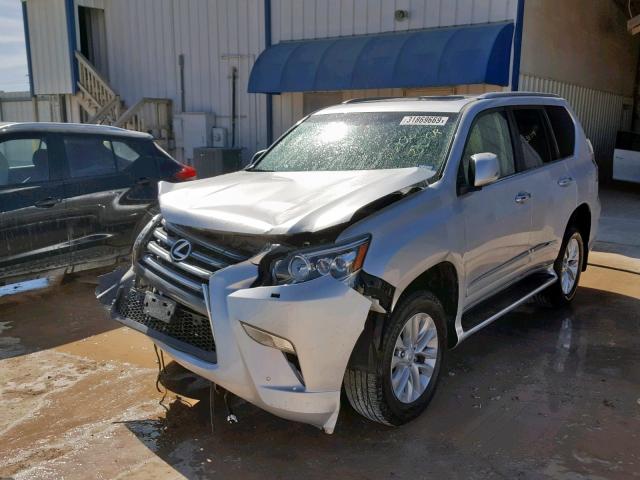 JTJBM7FX1G5139137 - 2016 LEXUS GX SILVER photo 2