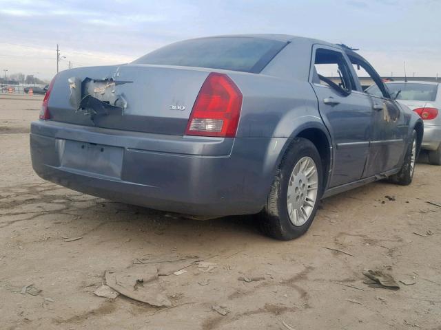 2C3KA43R97H741197 - 2007 CHRYSLER 300 GRAY photo 4