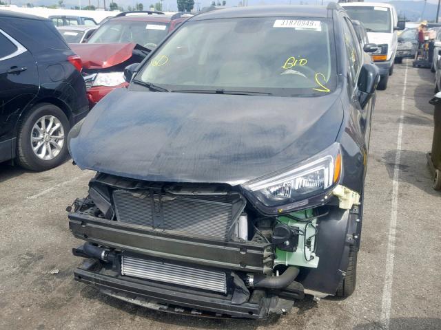 KL4CJASB7JB625736 - 2018 BUICK ENCORE PRE BLACK photo 2