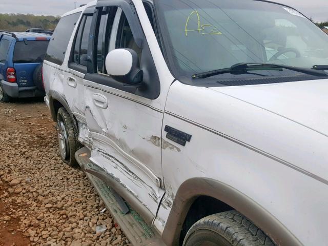 1FMRU17L31LB23028 - 2001 FORD EXPEDITION WHITE photo 9
