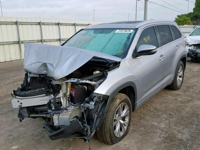 5TDKKRFH2FS069735 - 2015 TOYOTA HIGHLANDER SILVER photo 2