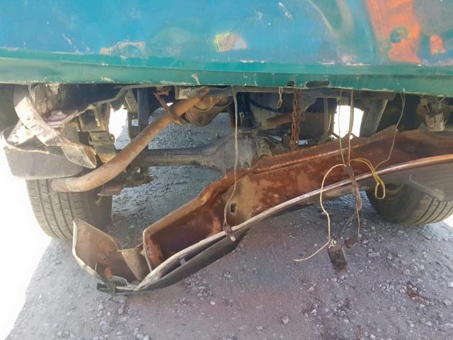 1N6SD11SXTC389913 - 1996 NISSAN TRUCK BASE GREEN photo 9