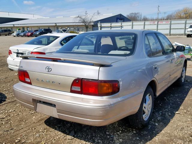 JT2BG12K2T0345584 - 1996 TOYOTA CAMRY DX BEIGE photo 4