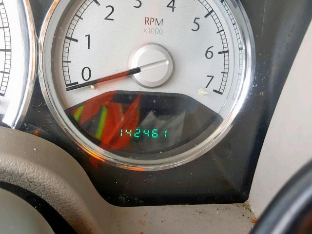 1A8HX58297F548158 - 2007 CHRYSLER ASPEN LIMI GOLD photo 8