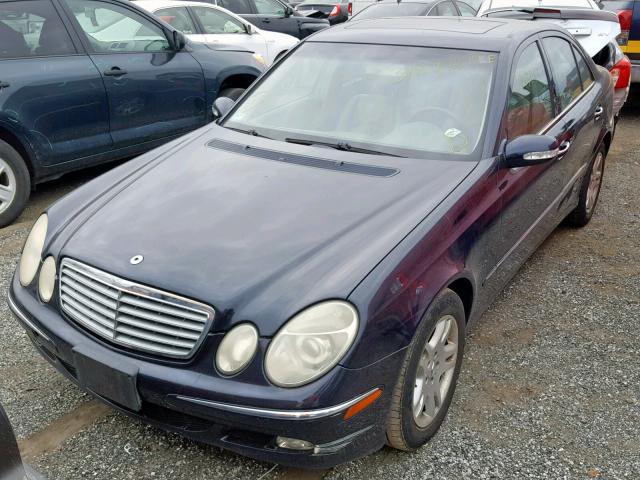 WDBUF65J35A648890 - 2005 MERCEDES-BENZ E 320 BLUE photo 2