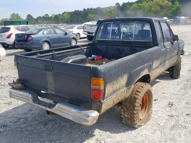 JT4RN67D5H5058639 - 1987 TOYOTA PICKUP XTR BLACK photo 4