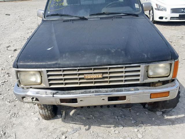 JT4RN67D5H5058639 - 1987 TOYOTA PICKUP XTR BLACK photo 7