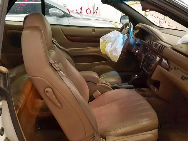 1C3EL55U01N617560 - 2001 CHRYSLER SEBRING LX WHITE photo 5