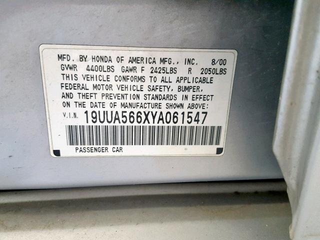 19UUA566XYA061547 - 2000 ACURA 3.2TL SILVER photo 10