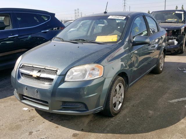 KL1TD5DE2AB136566 - 2010 CHEVROLET AVEO LS GREEN photo 2