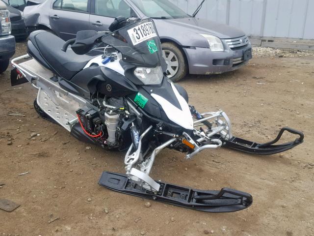 JYE8GN005CA011094 - 2012 YAMAHA SNOWMOBILE WHITE photo 1