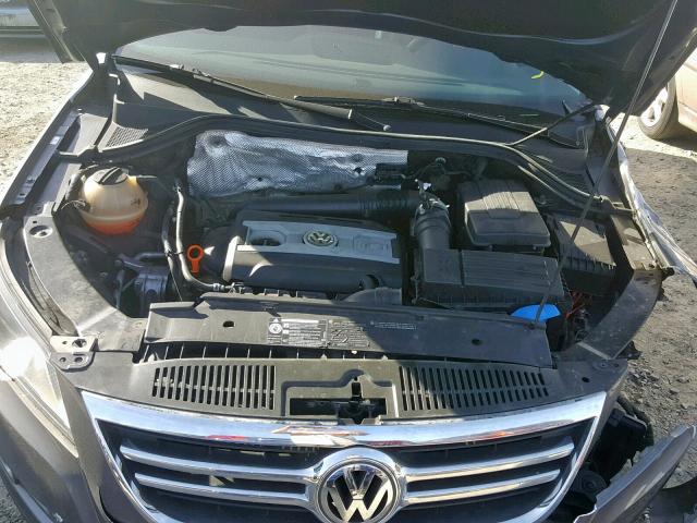 WVGBV75N39W000975 - 2009 VOLKSWAGEN TIGUAN SE GRAY photo 7