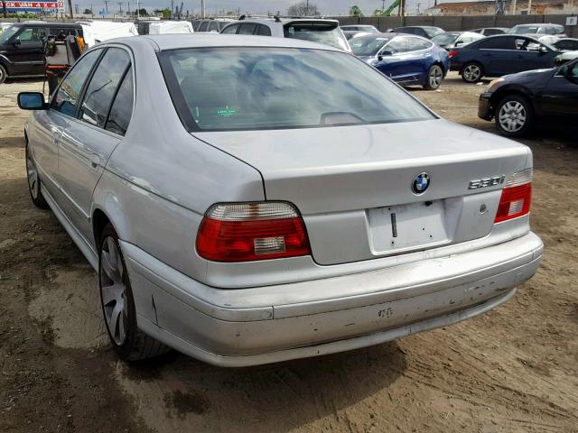 WBADT634X2CK25776 - 2002 BMW 530 I AUTO SILVER photo 3