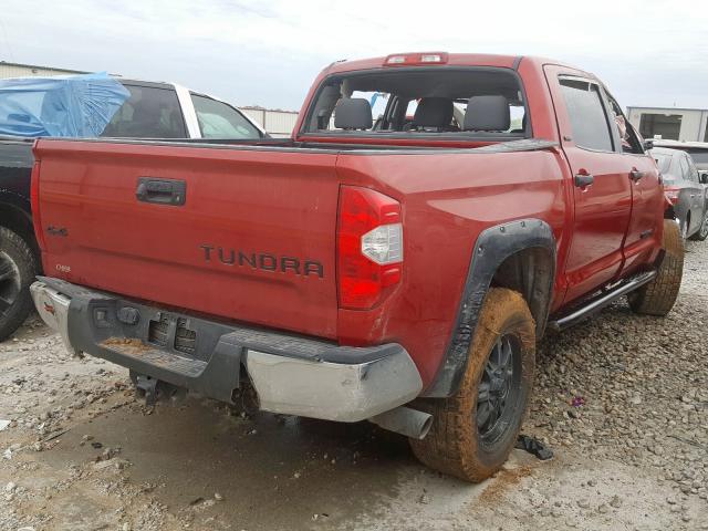 5TFDW5F11HX590435 - 2017 TOYOTA TUNDRA CREWMAX SR5  photo 4