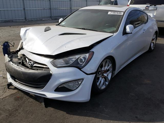 KMHHU6KJXFU121745 - 2015 HYUNDAI GENESIS CO WHITE photo 2