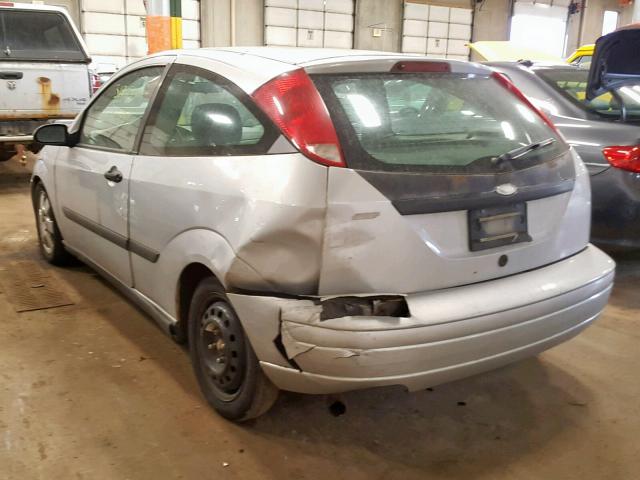 3FAFP31391R175533 - 2001 FORD FOCUS ZX3 SILVER photo 3