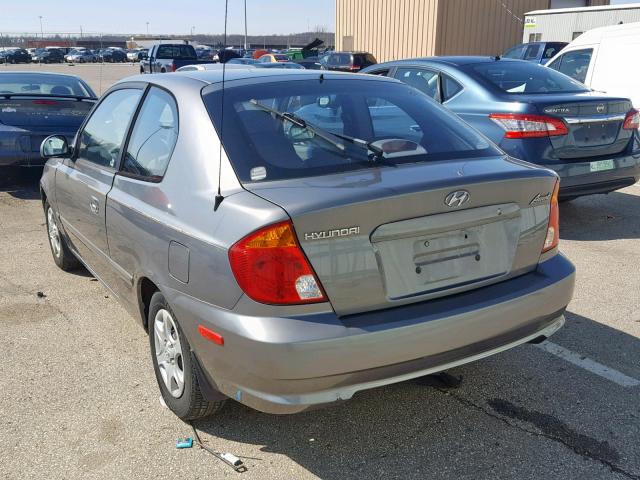 KMHCG35CX4U309269 - 2004 HYUNDAI ACCENT GL GRAY photo 3