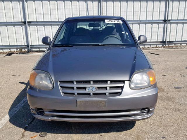 KMHCG35CX4U309269 - 2004 HYUNDAI ACCENT GL GRAY photo 9