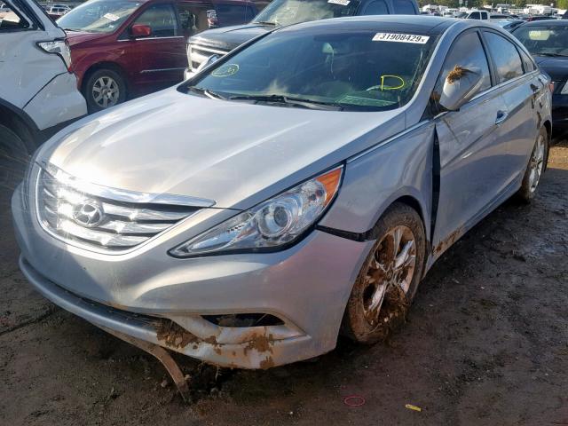 5NPEC4AC9CH364499 - 2012 HYUNDAI SONATA SE SILVER photo 2