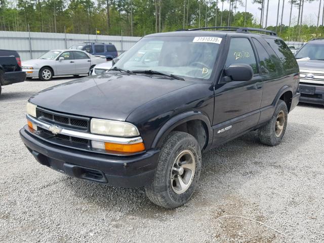 1GNCS18X14K139196 - 2004 CHEVROLET BLAZER BLACK photo 2