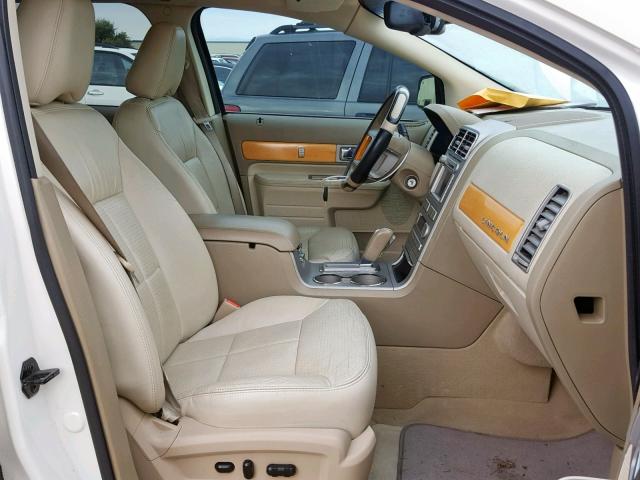 2LMDU68C87BJ37588 - 2007 LINCOLN MKX WHITE photo 5