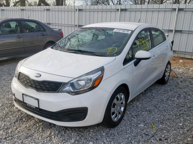 KNADM4A35E6324911 - 2014 KIA RIO LX WHITE photo 2