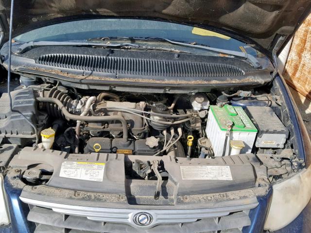 2C4GP54L85R542990 - 2005 CHRYSLER TOWN & COU BLUE photo 7