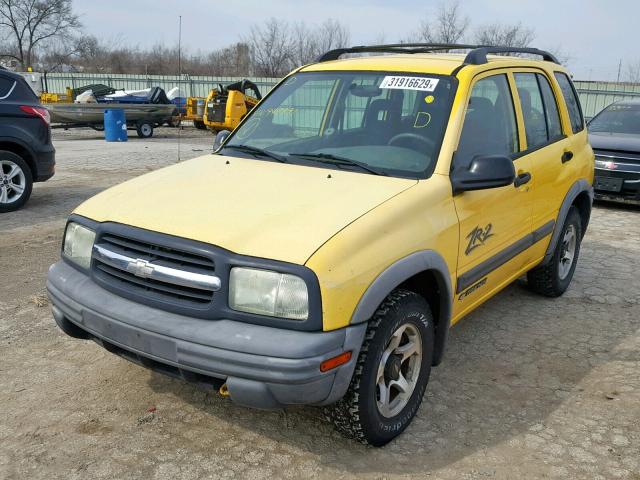 2CNBJ734X26948991 - 2002 CHEVROLET TRACKER ZR YELLOW photo 2