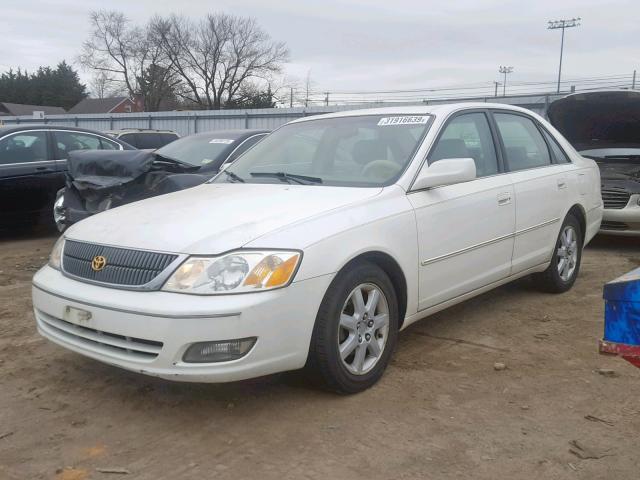 4T1BF28B62U246664 - 2002 TOYOTA AVALON XL WHITE photo 2