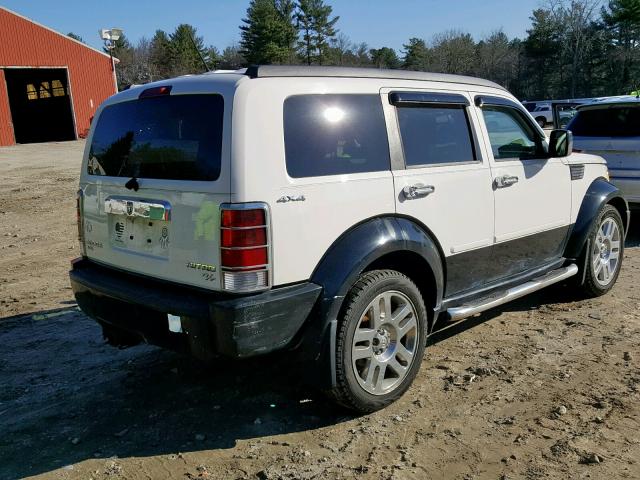 1D8GU58X19W500195 - 2009 DODGE NITRO R/T WHITE photo 4