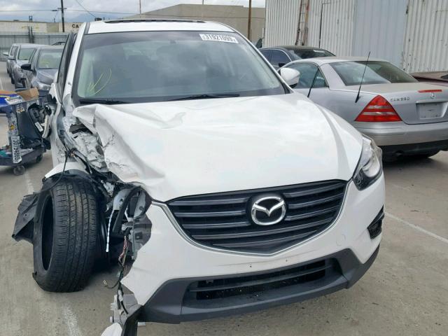 JM3KE2CY2G0795965 - 2016 MAZDA CX-5 TOURI WHITE photo 1