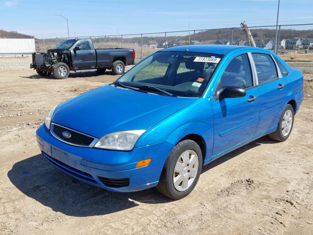 1FAHP34N67W342782 - 2007 FORD FOCUS ZX4 BLUE photo 2