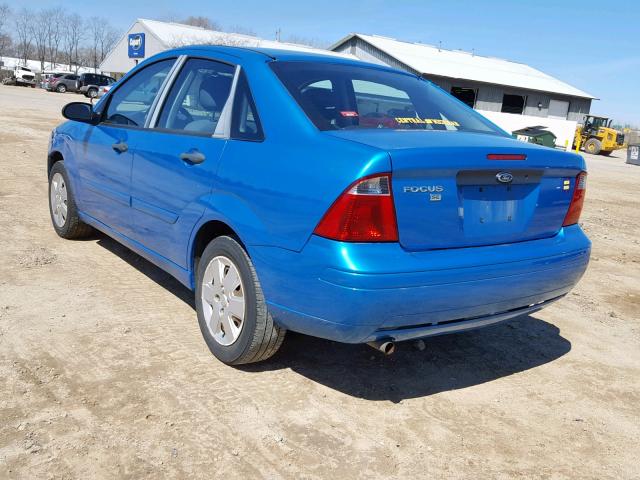 1FAHP34N67W342782 - 2007 FORD FOCUS ZX4 BLUE photo 3