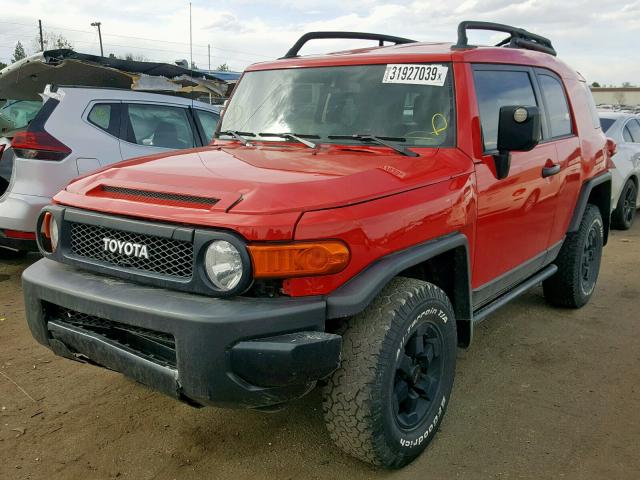 JTEBU4BF0CK140561 - 2012 TOYOTA FJ CRUISER RED photo 2