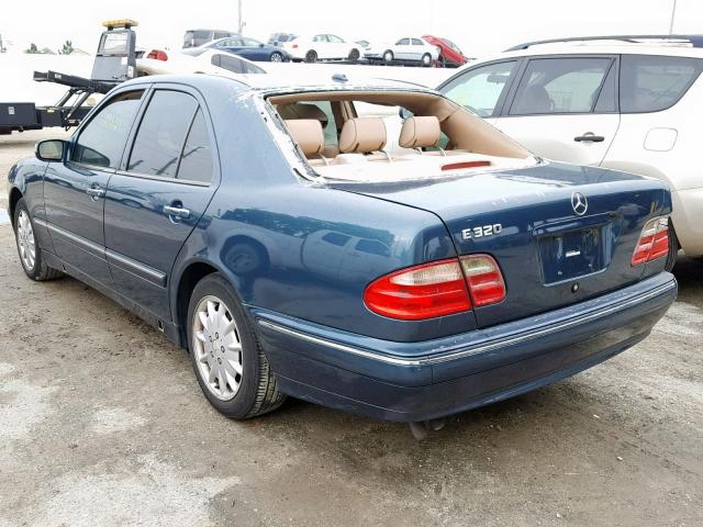 WDBJF65J3YB133857 - 2000 MERCEDES-BENZ E 320 GREEN photo 3