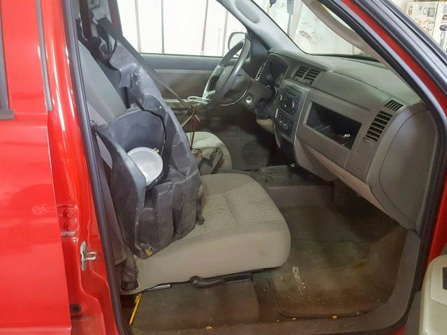 1D7HW48K28S517711 - 2008 DODGE DAKOTA QUA RED photo 5