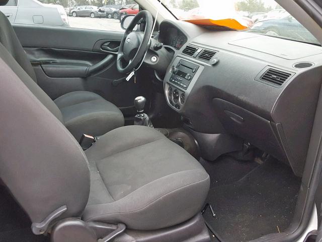 1FAFP31N67W339053 - 2007 FORD FOCUS ZX3 SILVER photo 5