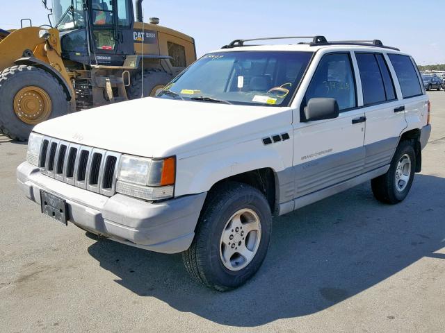 1J4GZ58YXVC775417 - 1997 JEEP GRAND CHER WHITE photo 2