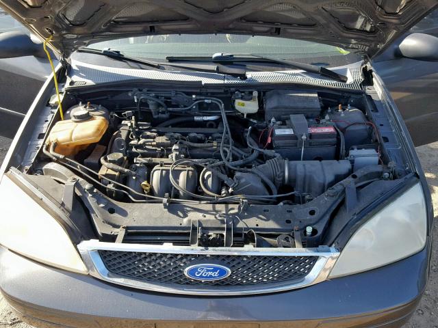 1FAHP34NX7W264135 - 2007 FORD FOCUS ZX4 GRAY photo 7